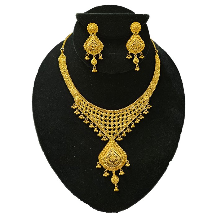 Image Of Ornate Gold Necklace Set